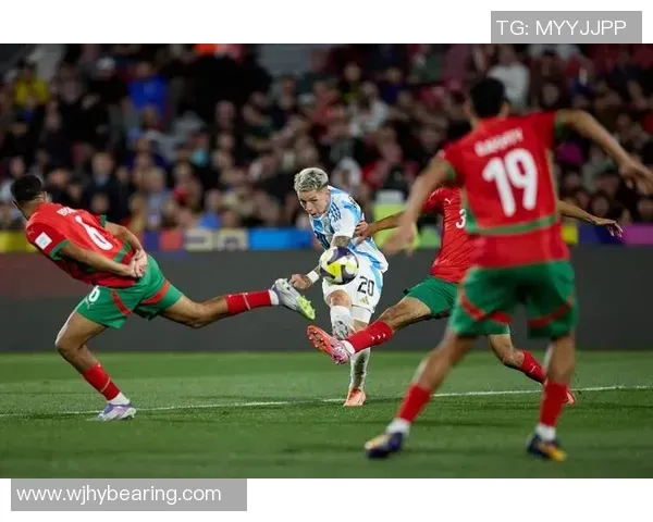 马卡：切尔西也想要西班牙后卫怀森，将与皇马竞争